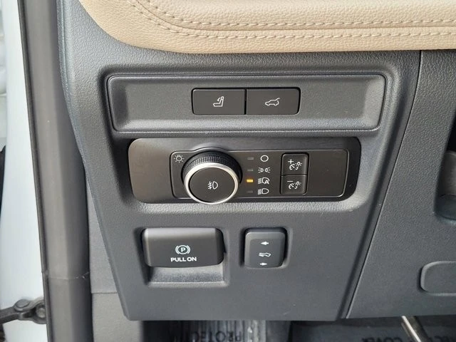 2024 Ford Expedition 4th Gen - Image 18 of 26