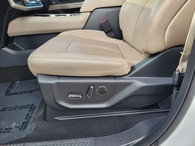 2024 Ford Expedition 4th Gen - Image 11 of 26