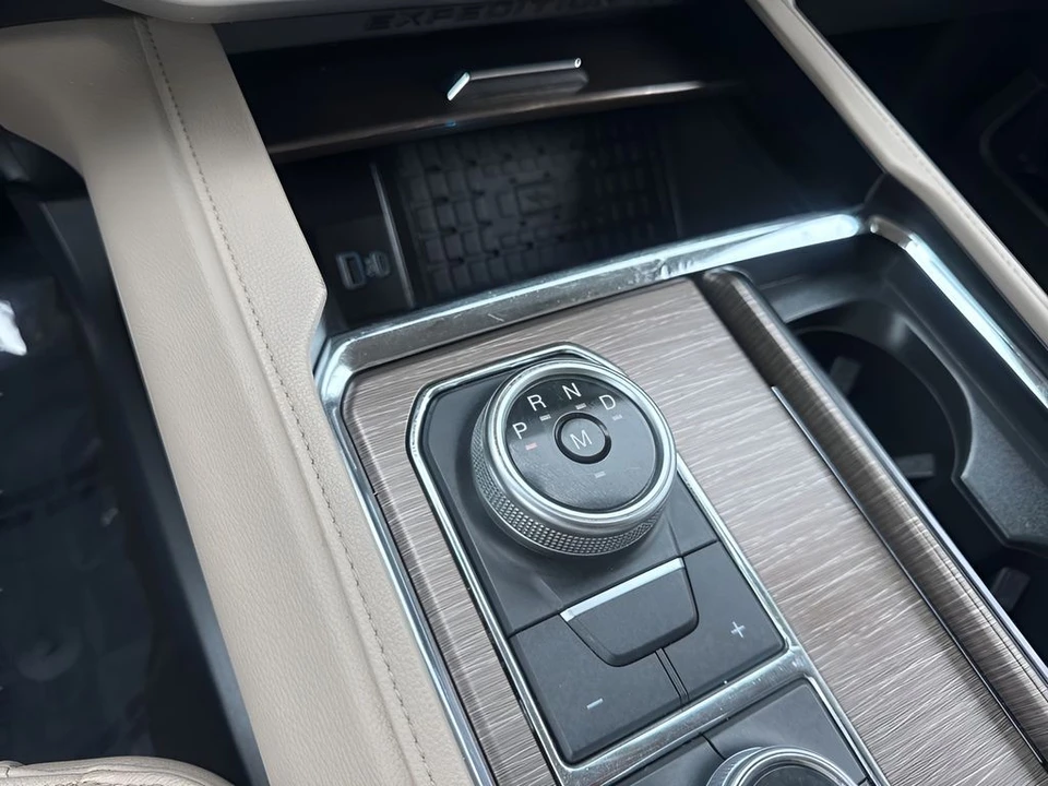 2024 Ford Expedition 4th Gen - Image 19 of 21