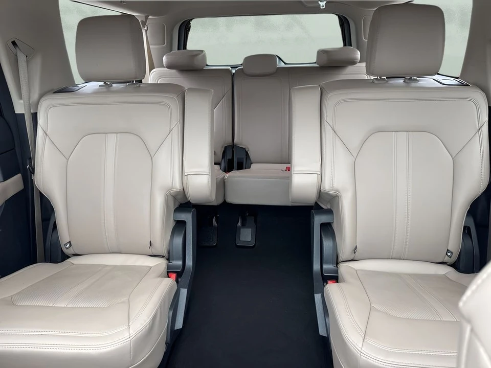 2024 Ford Expedition 4th Gen - Image 13 of 21