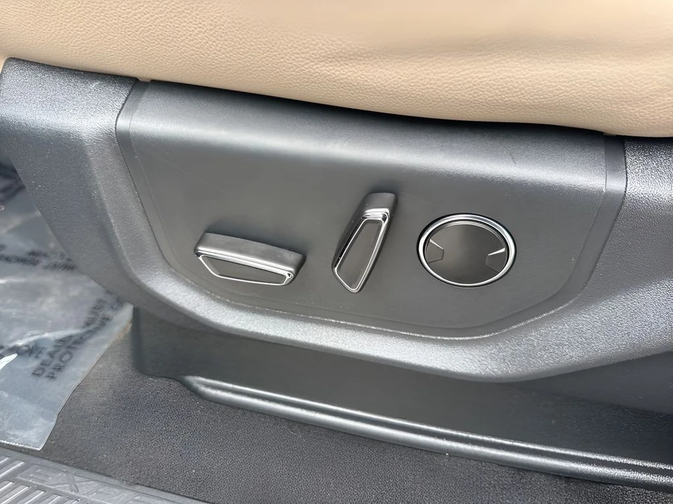 2024 Ford Expedition 4th Gen - Image 10 of 21