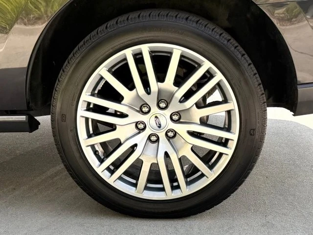 2024 Ford Expedition 4th Gen - Image 11 of 21