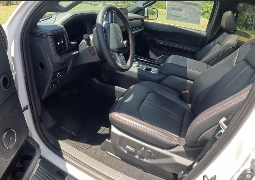 2024 Ford Expedition 4th Gen - Image 9 of 10