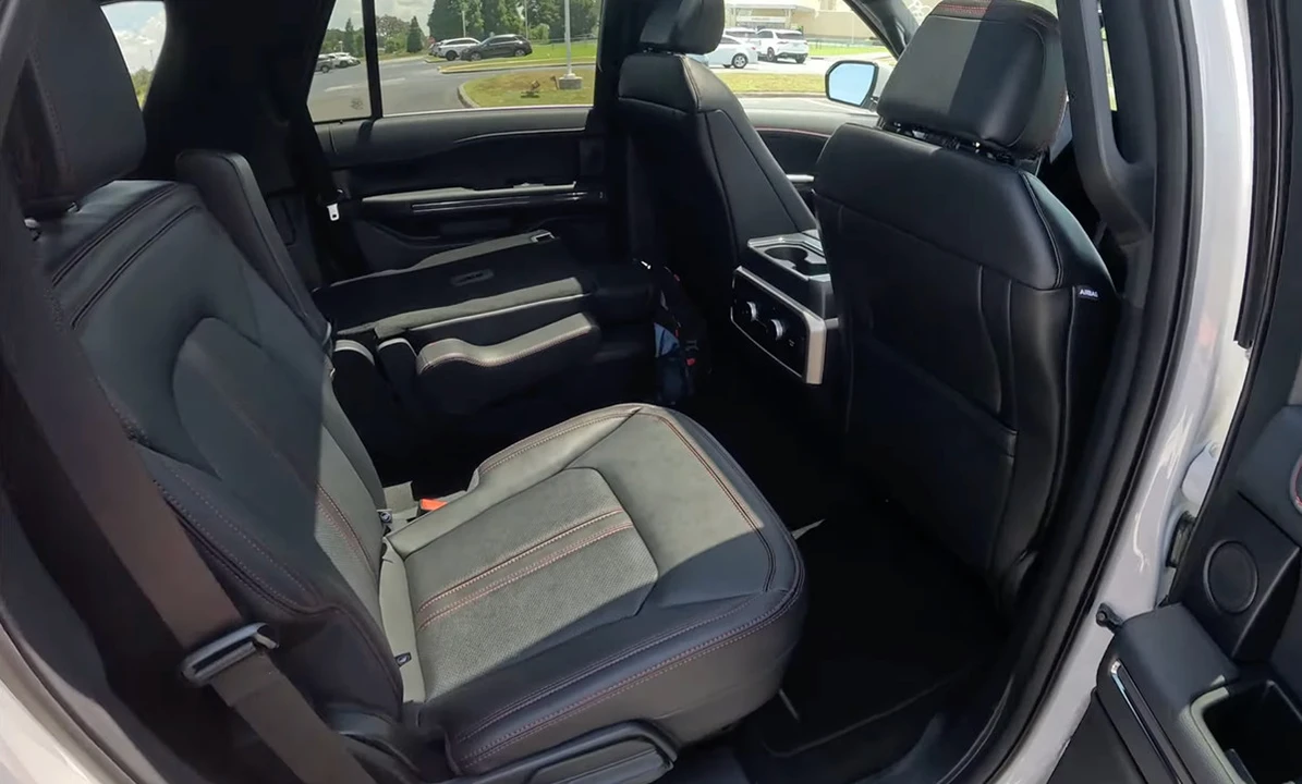 2024 Ford Expedition 4th Gen - Image 10 of 10