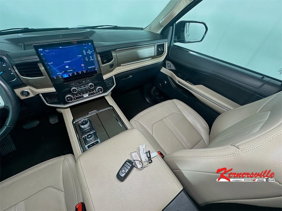 2024 Ford Expedition 4th Gen - Image 11 of 21