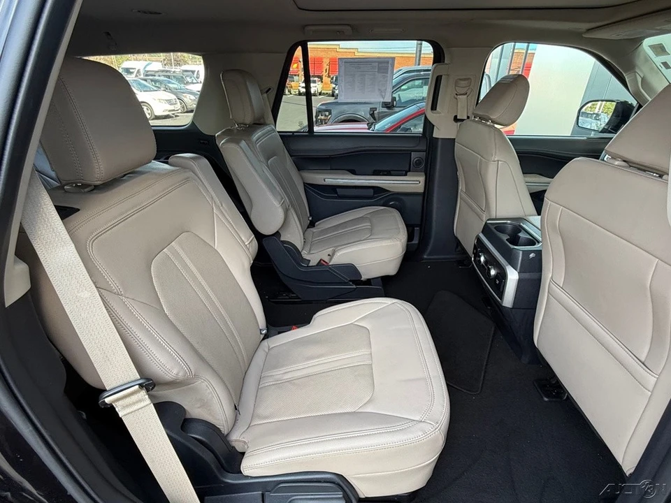 2024 Ford Expedition 4th Gen - Image 14 of 21