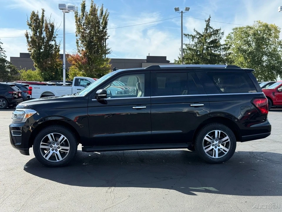 2024 Ford Expedition 4th Gen - Image 6 of 12