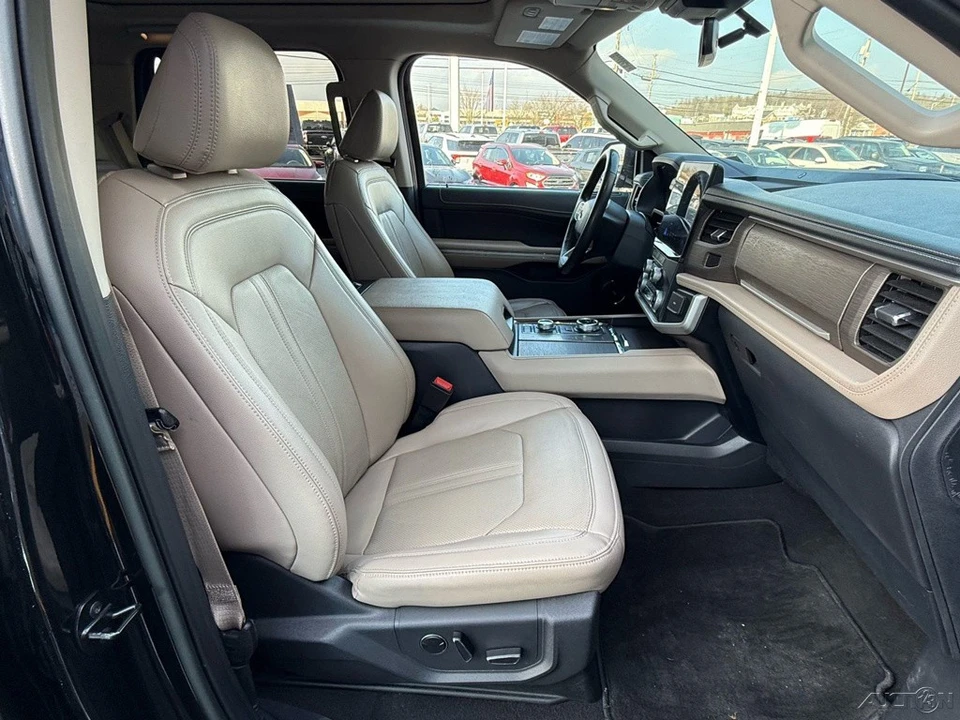 2024 Ford Expedition 4th Gen - Image 17 of 21