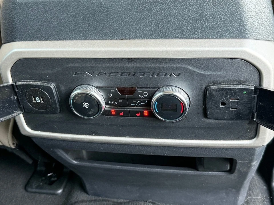 2024 Ford Expedition 4th Gen - Image 15 of 21