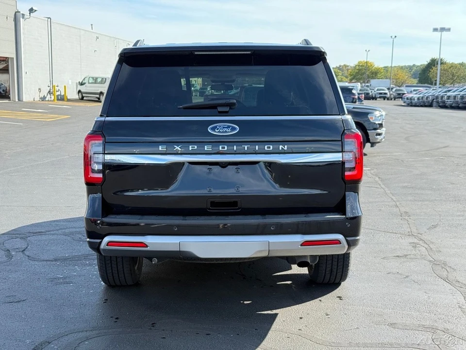 2024 Ford Expedition 5th Gen - Image 4 of 12