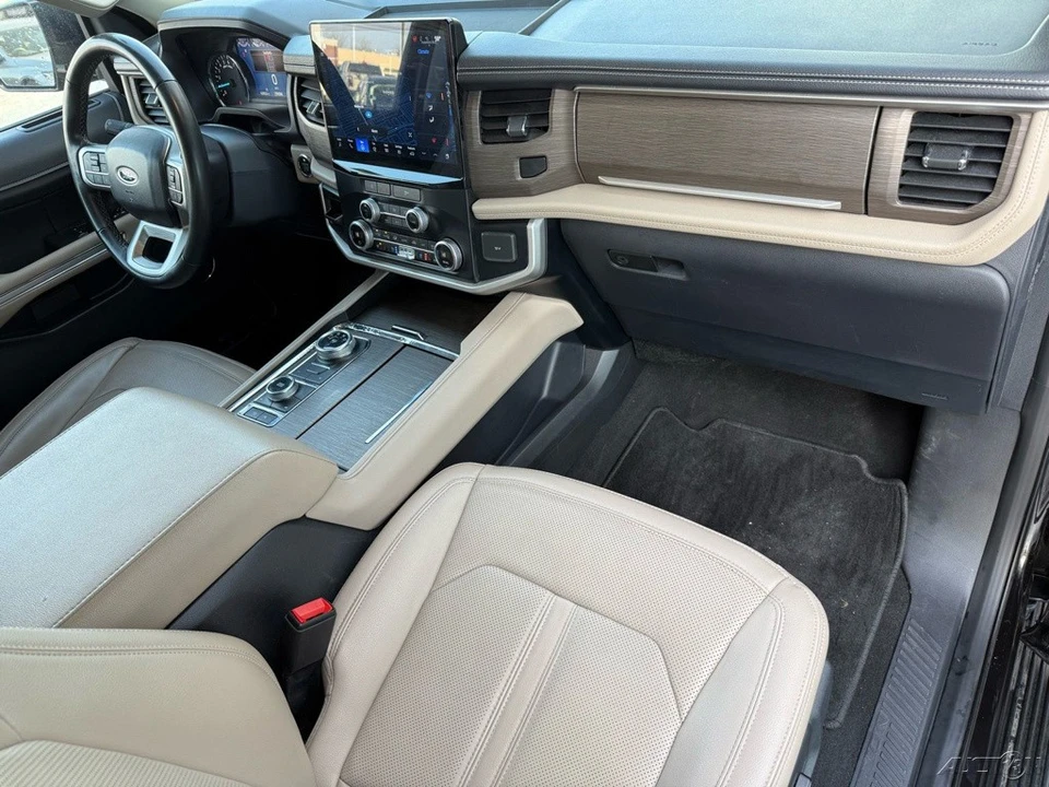 2024 Ford Expedition 4th Gen - Image 16 of 21