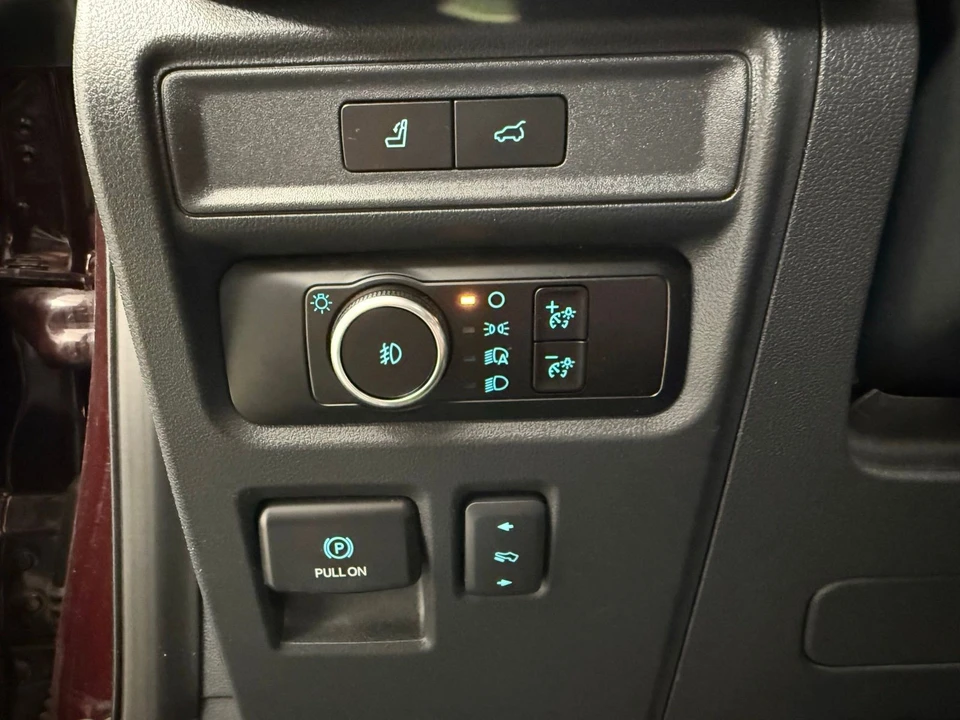 2024 Ford Expedition 4th Gen - Image 20 of 21