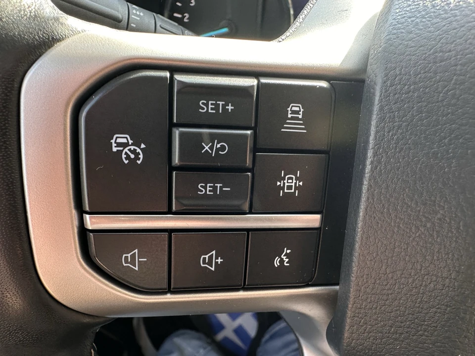 2024 Ford Expedition 4th Gen - Image 23 of 31