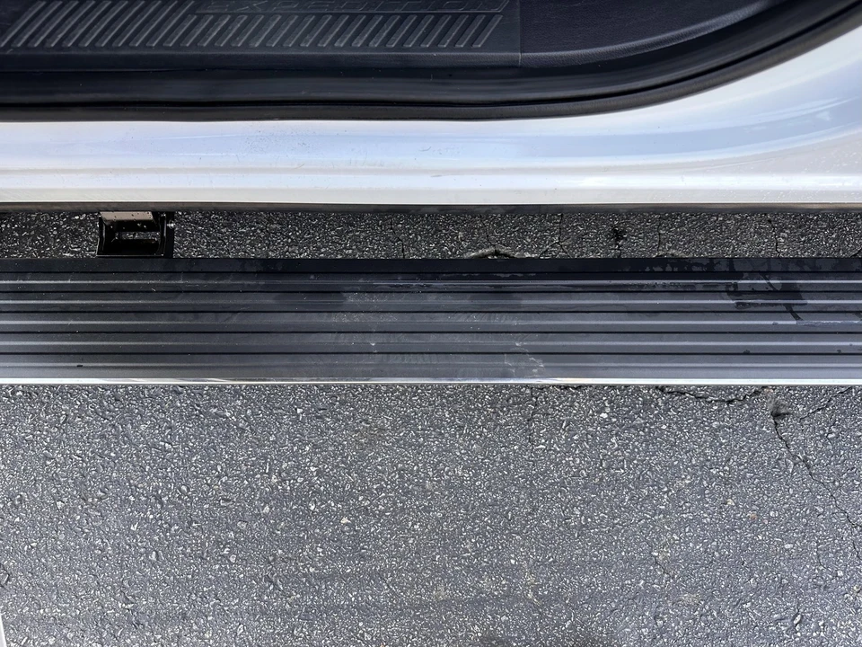 2024 Ford Expedition 4th Gen - Image 11 of 31