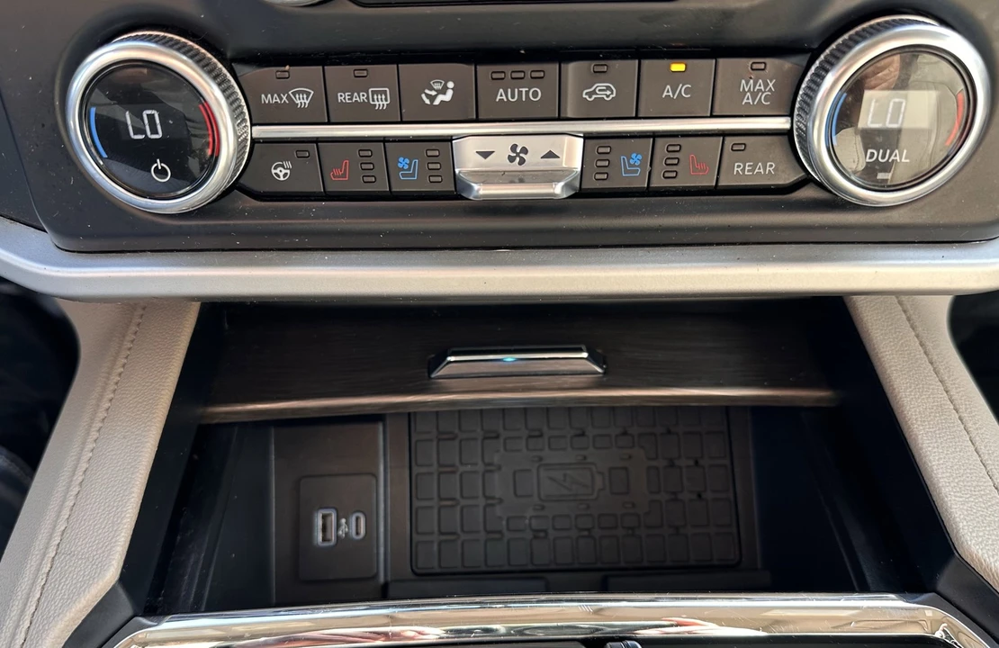 2024 Ford Expedition 4th Gen - Image 29 of 31
