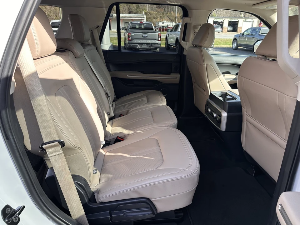 2024 Ford Expedition 4th Gen - Image 18 of 31