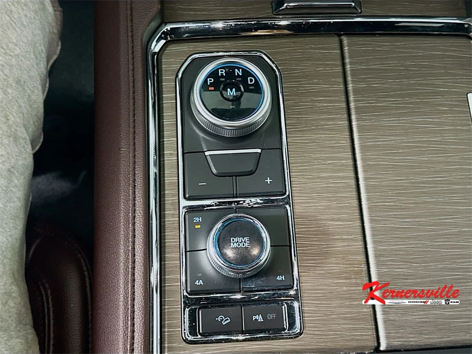 2024 Ford Expedition 4th Gen - Image 16 of 21