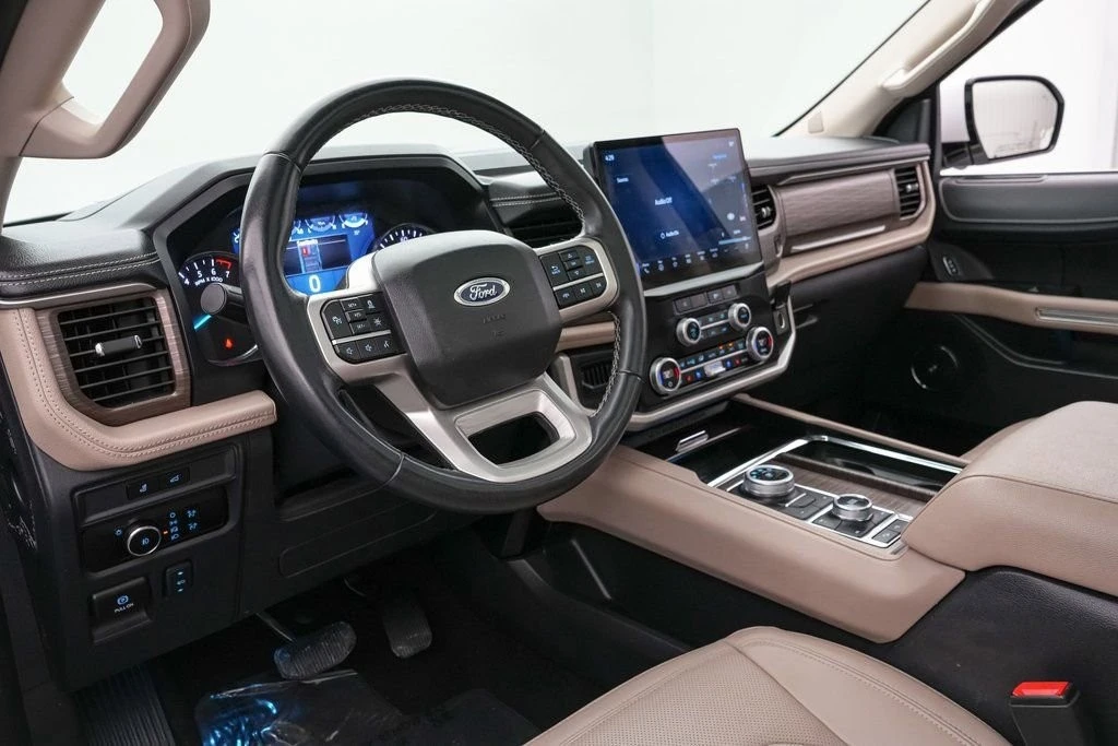 2024 Ford Expedition 4th Gen - Image 14 of 21