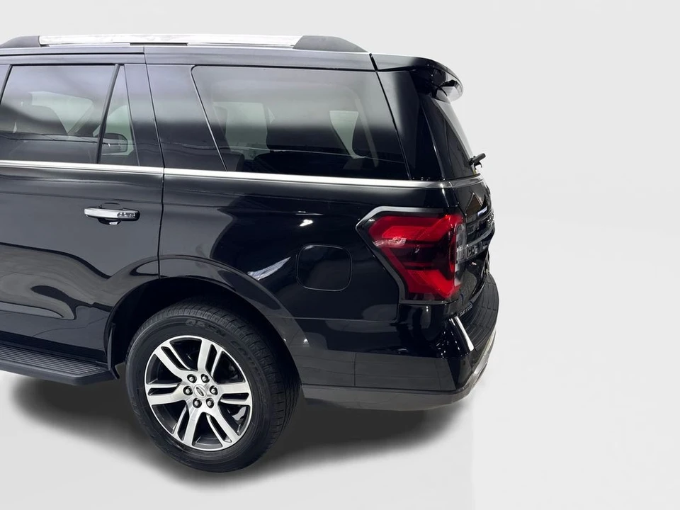 2024 Ford Expedition 4th Gen - Image 17 of 21