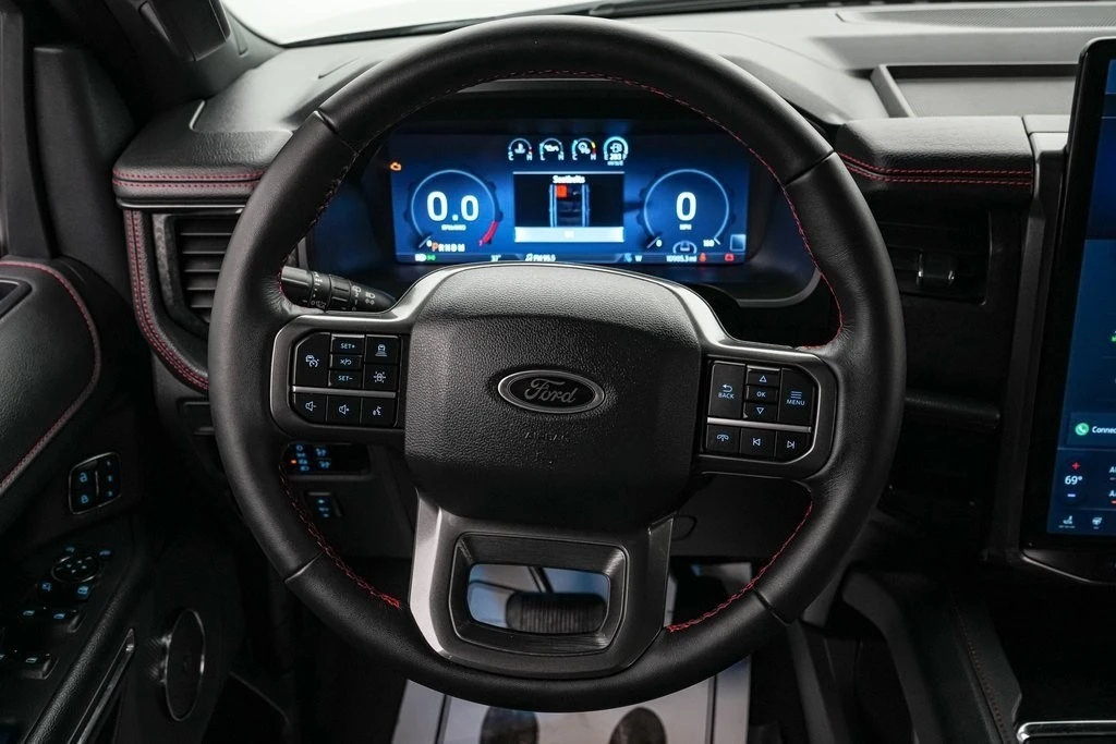 2024 Ford Expedition 4th Gen - Image 15 of 21