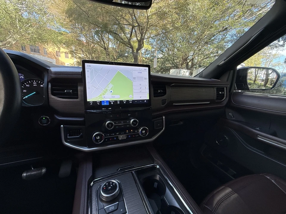 2024 Ford Expedition 4th Gen - Image 19 of 20