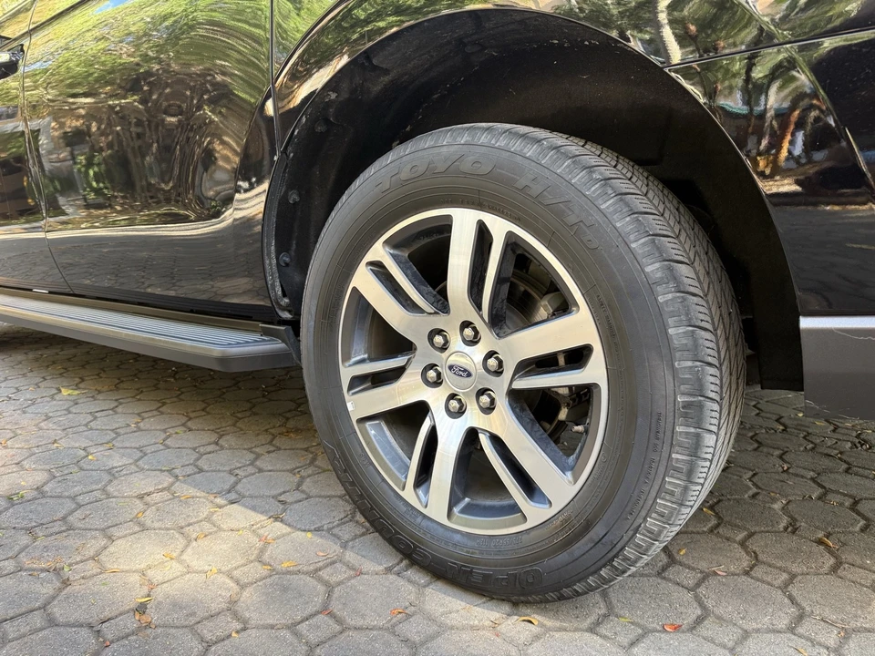 2024 Ford Expedition 4th Gen - Image 10 of 20