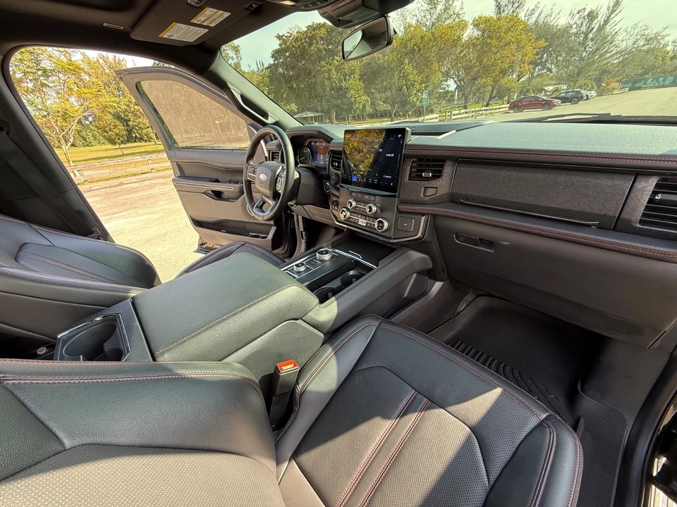 2024 Ford Expedition 5th Gen - Image 19 of 21