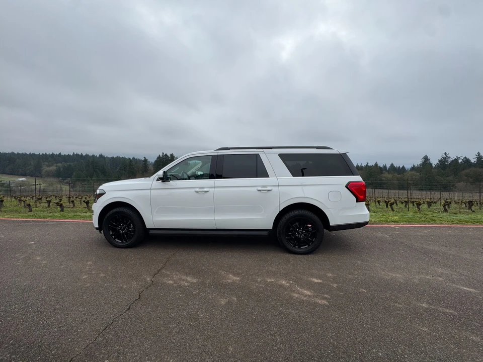 2024 Ford Expedition 5th Gen - Image 2 of 21