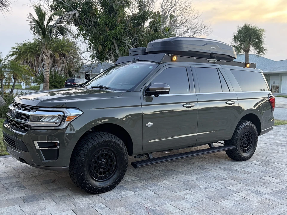2024 Ford Expedition 4th Gen - Image 11 of 31