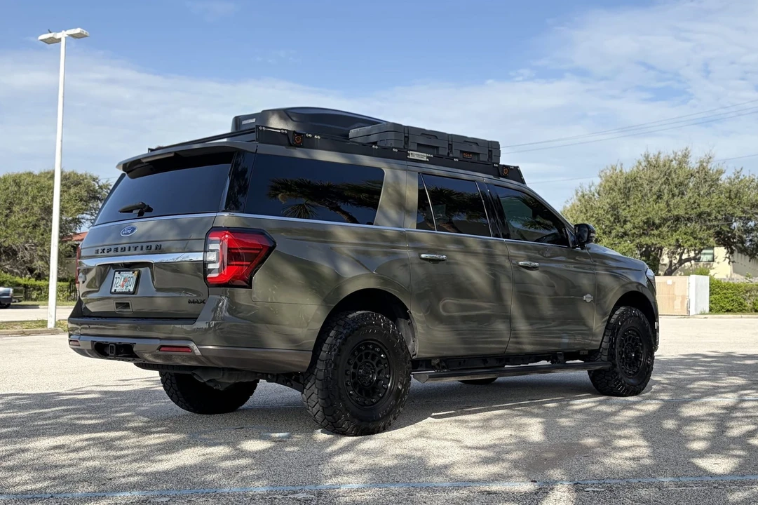 2024 Ford Expedition 4th Gen - Image 23 of 31