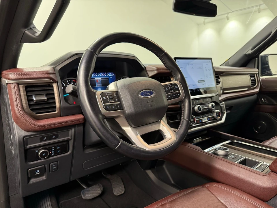 2024 Ford Expedition 4th Gen - Image 13 of 21