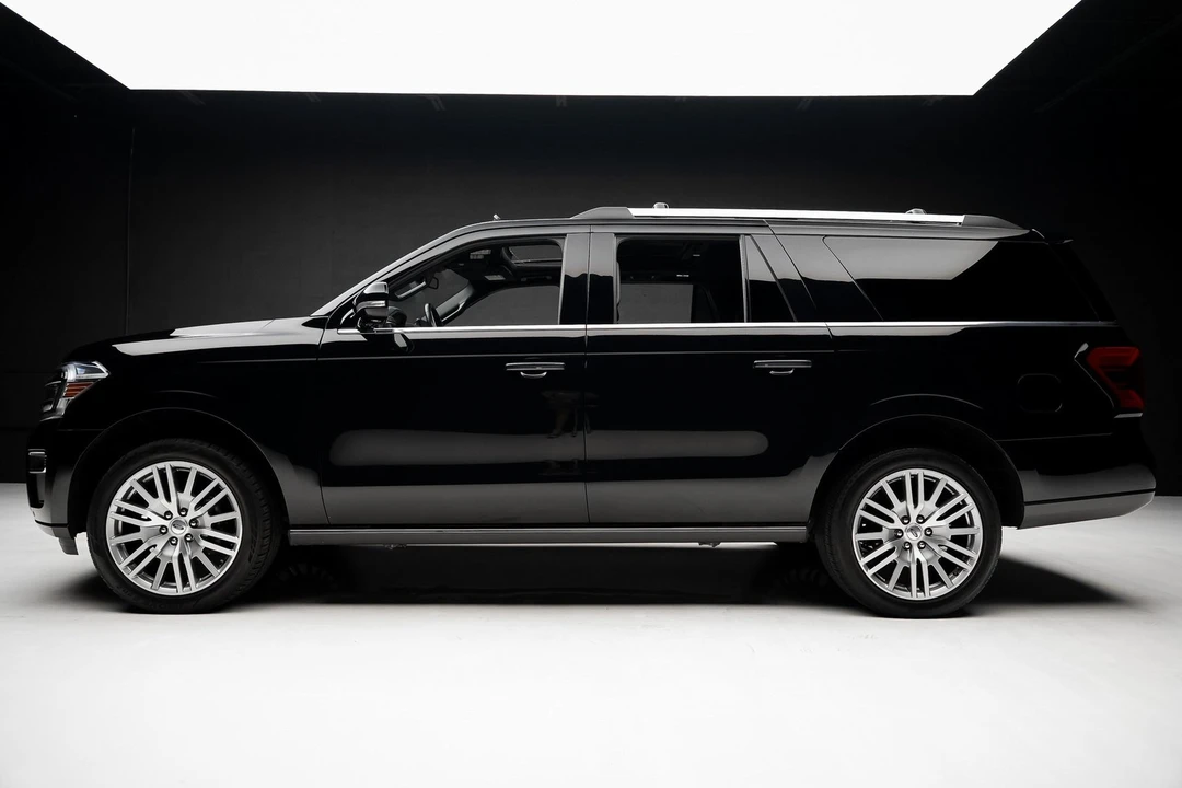 2024 Ford Expedition 4th Gen - Image 16 of 21
