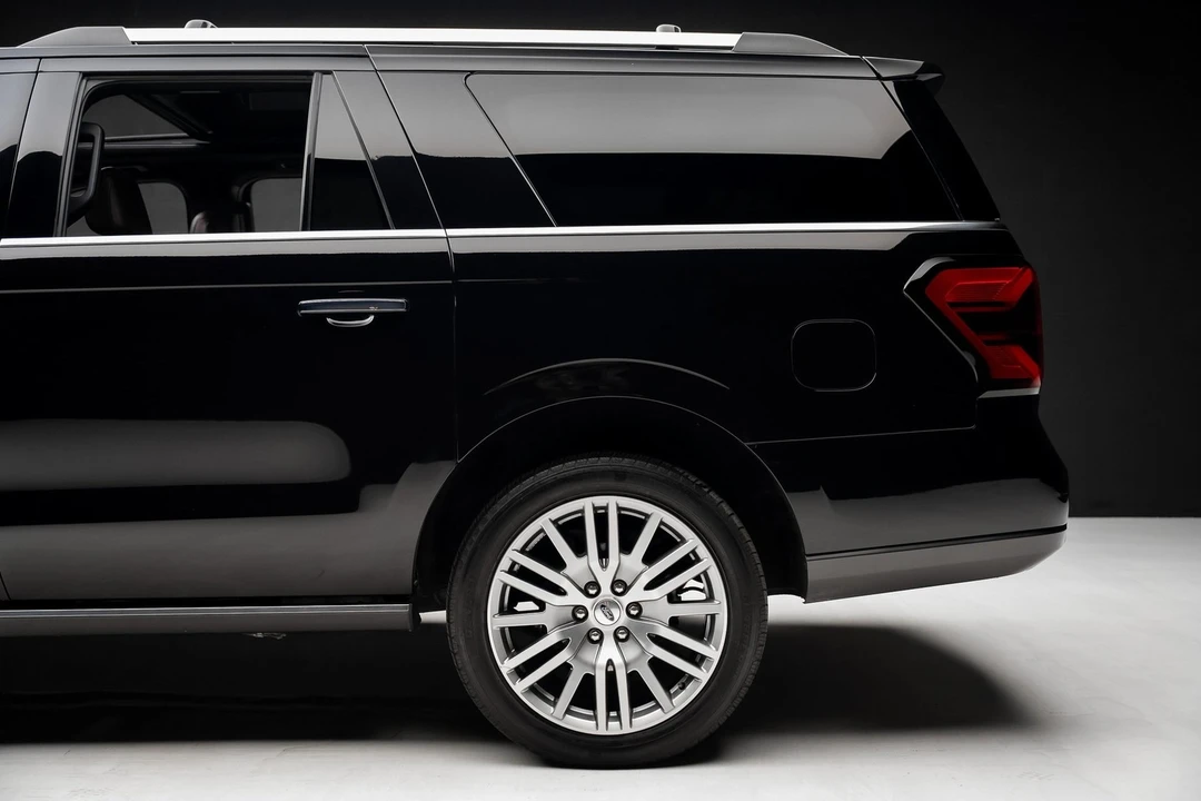 2024 Ford Expedition 4th Gen - Image 19 of 21