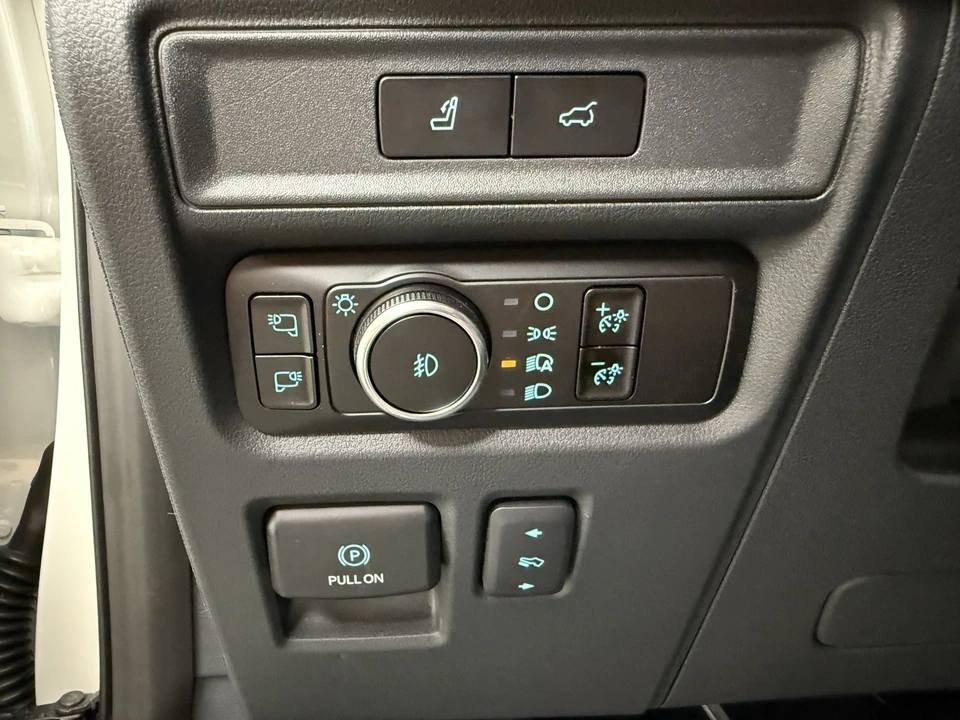 2024 Ford Expedition 4th Gen - Image 14 of 21