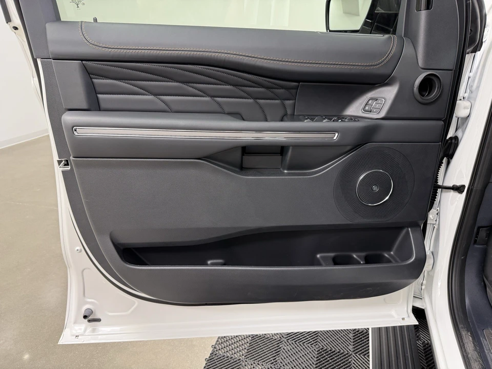 2024 Ford Expedition 4th Gen - Image 12 of 21