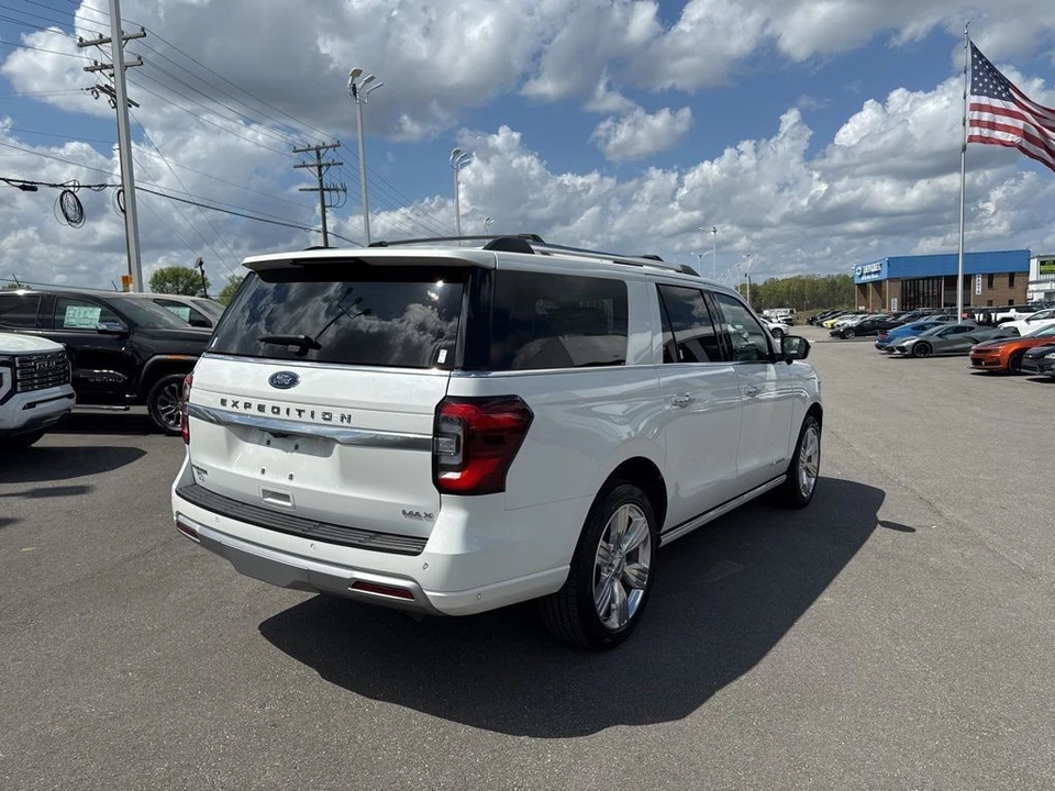 2024 Ford Expedition 4th Gen - Image 5 of 21