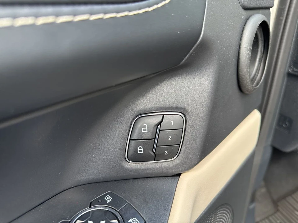 2024 Ford Expedition 4th Gen - Image 12 of 21