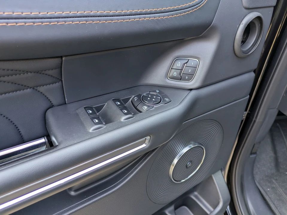 2024 Ford Expedition 4th Gen - Image 16 of 21