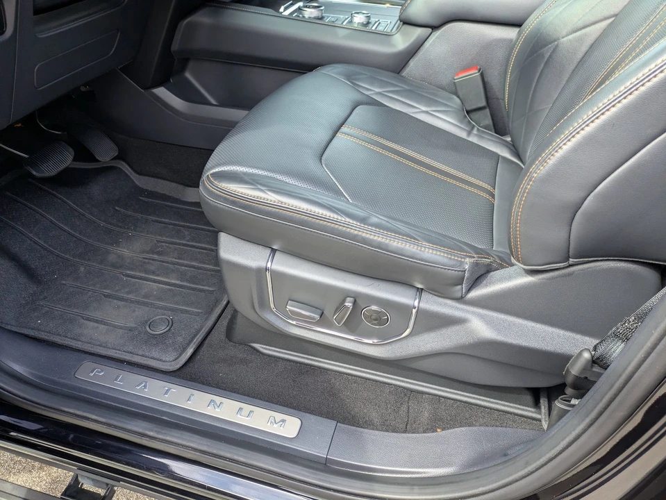 2024 Ford Expedition 4th Gen - Image 13 of 21