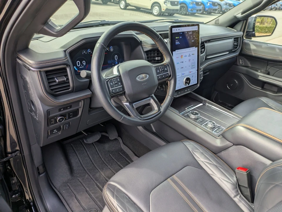 2024 Ford Expedition 4th Gen - Image 14 of 21
