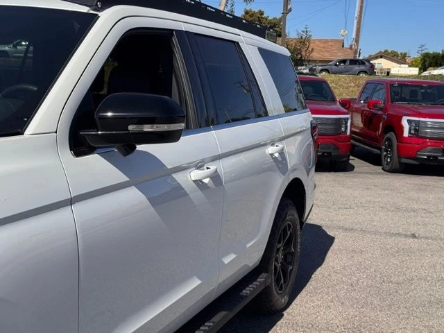 2024 Ford Expedition 4th Gen - Image 9 of 21