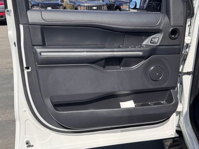 2024 Ford Expedition 4th Gen - Image 16 of 21