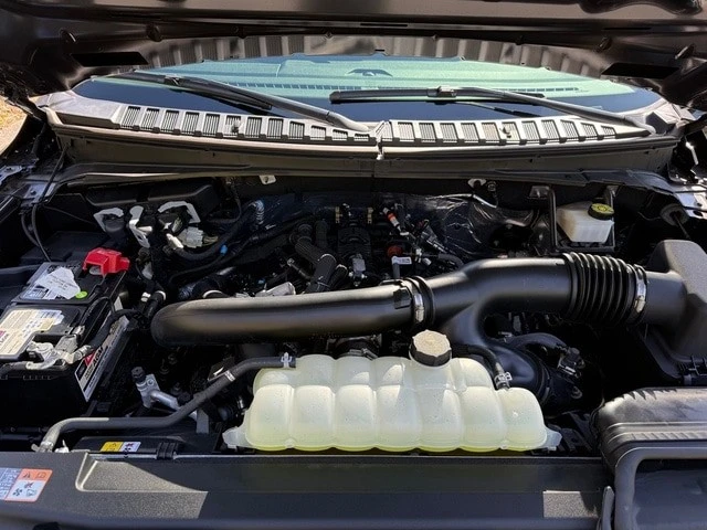 2024 Ford Expedition 4th Gen - Image 9 of 21