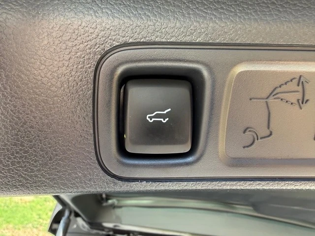 2024 Ford Expedition 4th Gen - Image 20 of 21