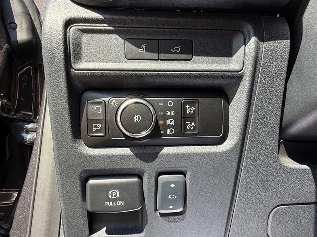 2024 Ford Expedition 4th Gen - Image 14 of 21