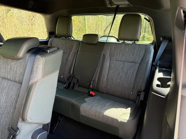 2024 Ford Expedition 4th Gen - Image 16 of 21