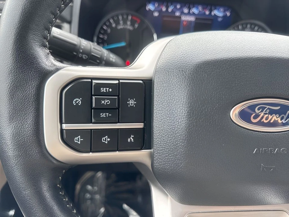 2024 Ford Expedition 4th Gen - Image 16 of 21