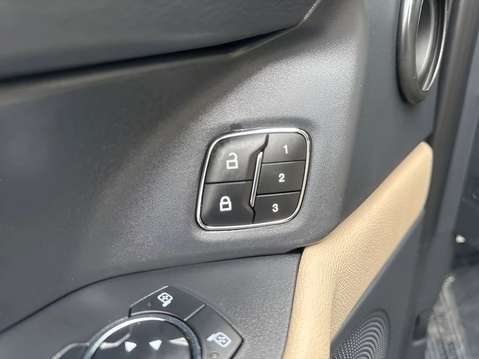 2024 Ford Expedition 4th Gen - Image 11 of 21