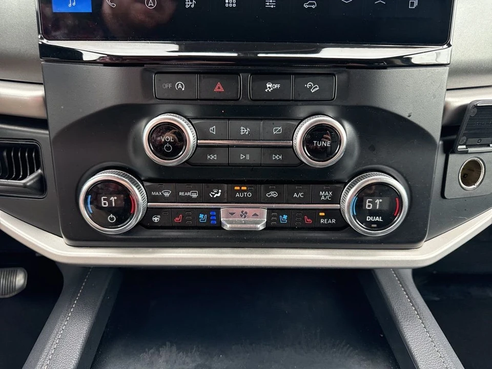 2024 Ford Expedition 4th Gen - Image 20 of 21