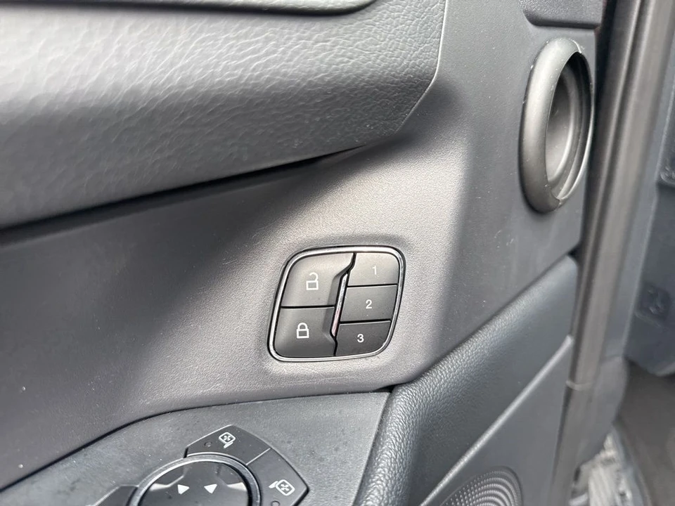 2024 Ford Expedition 4th Gen - Image 11 of 21